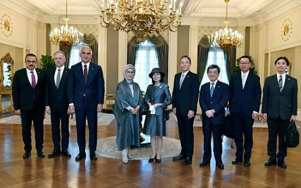 Emine Erdoğan, Japonya Altes Prensesi Mikasa ile görüştü!